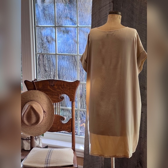 Elizabeth Suzann Georgia Dress - Nude Silk Crepe - Picture 3 of 10